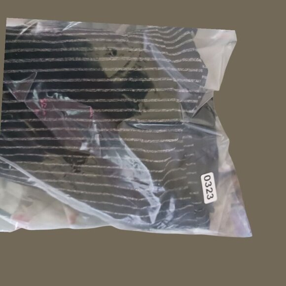 Marika High-Waisted Ombre Seamless Leggings Gray/Black Size Medium - Picture 15 of 15